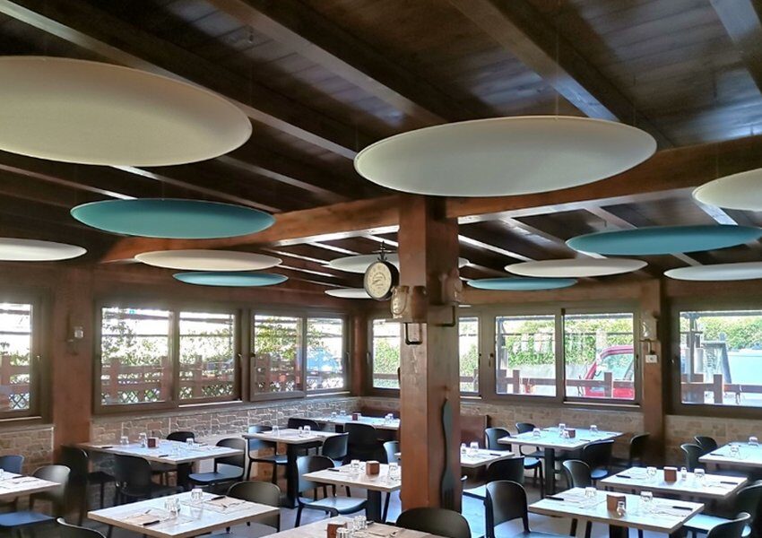 Újrahasznosított anyagú